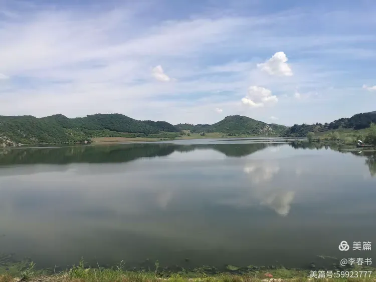 马家寨水库泄洪闸马家寨前街景色马家寨前街景色远眺马家寨阅读